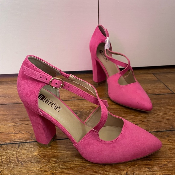 NWOT Chunky HERLS IDIFU 4in Chunky High Heels Pumps Closed Toe Block Strappy - Picture 2 of 15